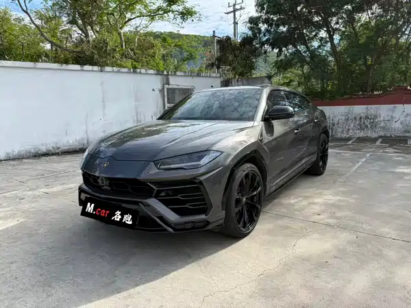 Lamborghini Urus 2022