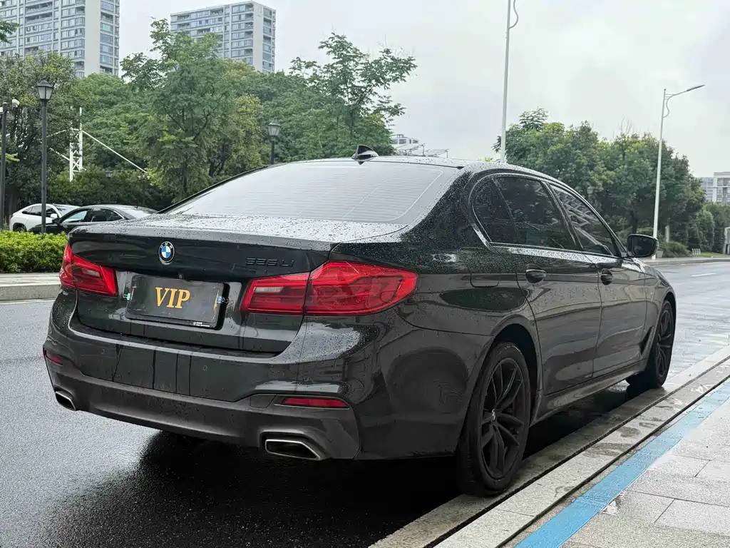 BMW 5 Series 2019
