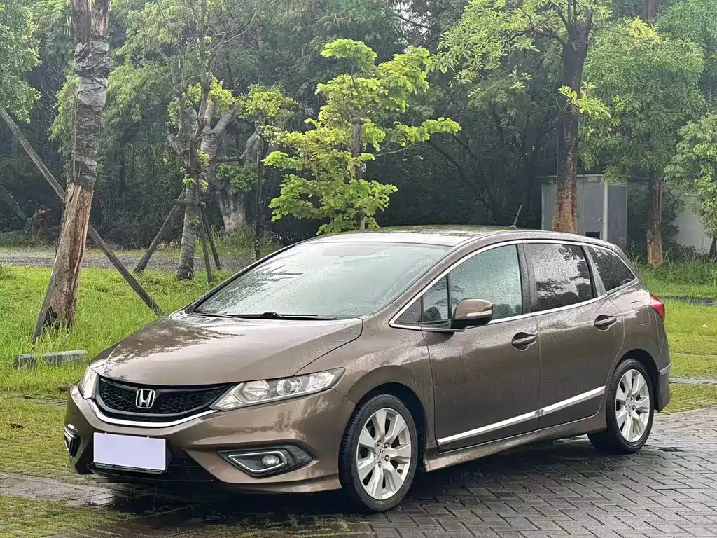 Honda Jade 2015 — фото 1