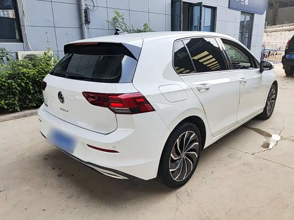 Volkswagen Golf 2023