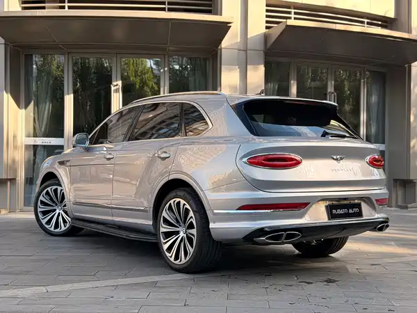 Bentley Bentayga 2021