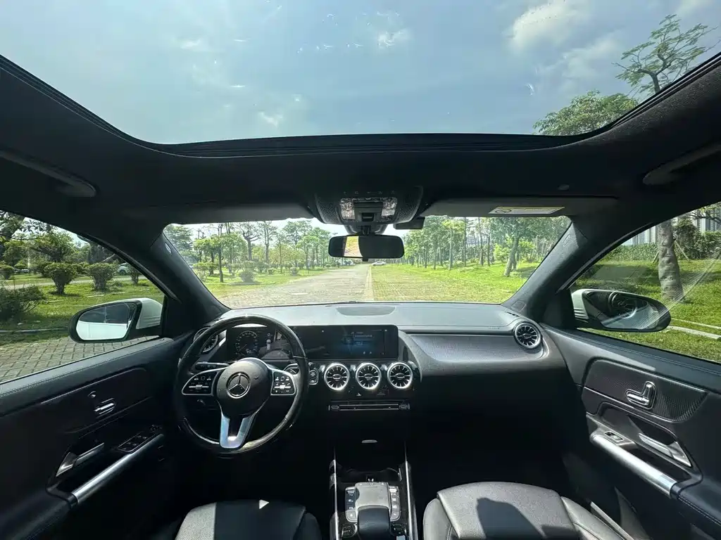 Mercedes-Benz GLA 2021
