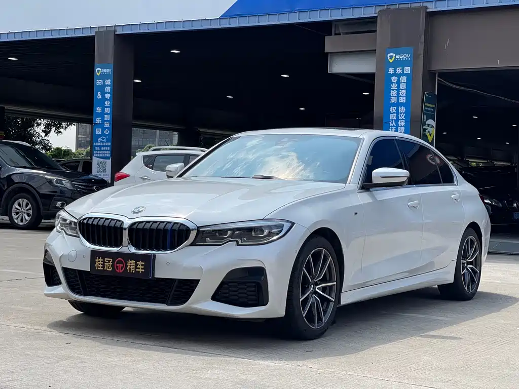 BMW 3 Series 2021