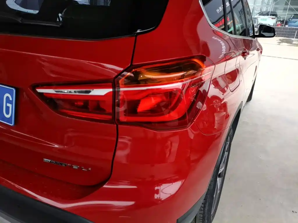 BMW X1 2019 — фото 8