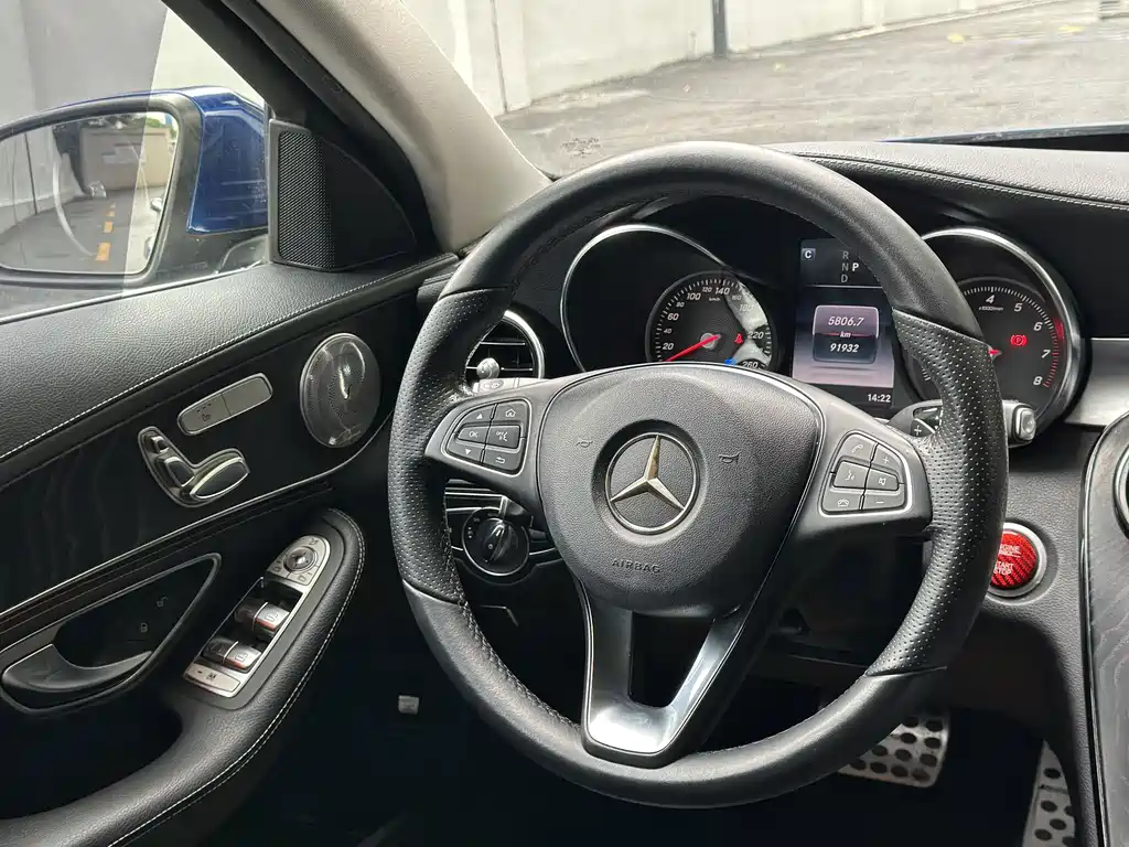 Mercedes-Benz C-Class 2018 — фото 17