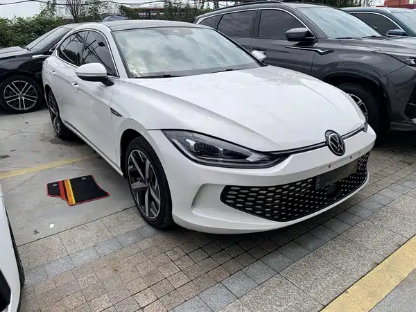 Volkswagen Lamando 2023