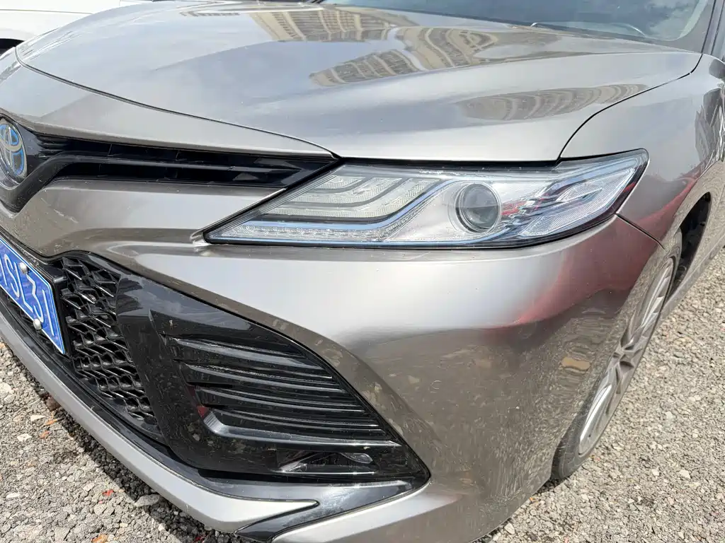 Toyota Camry 2019 — фото 11
