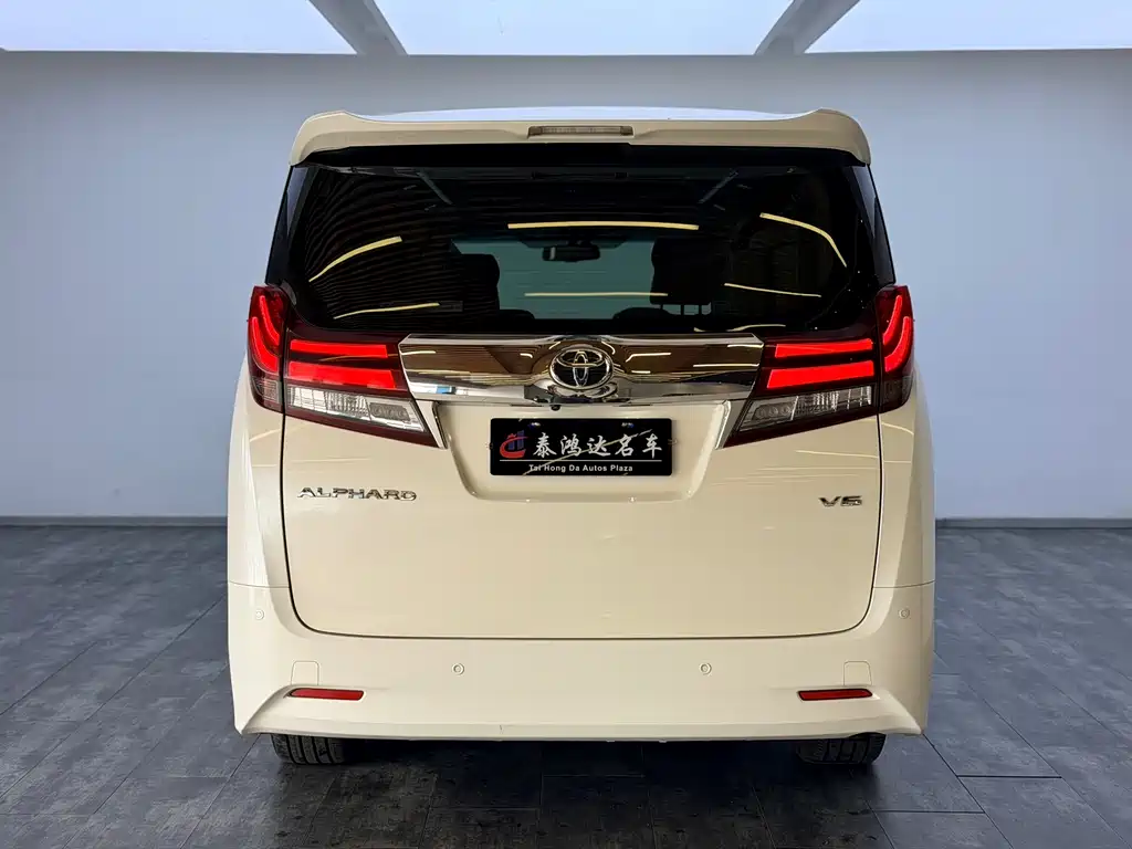 Toyota Alphard 2018 — фото 6