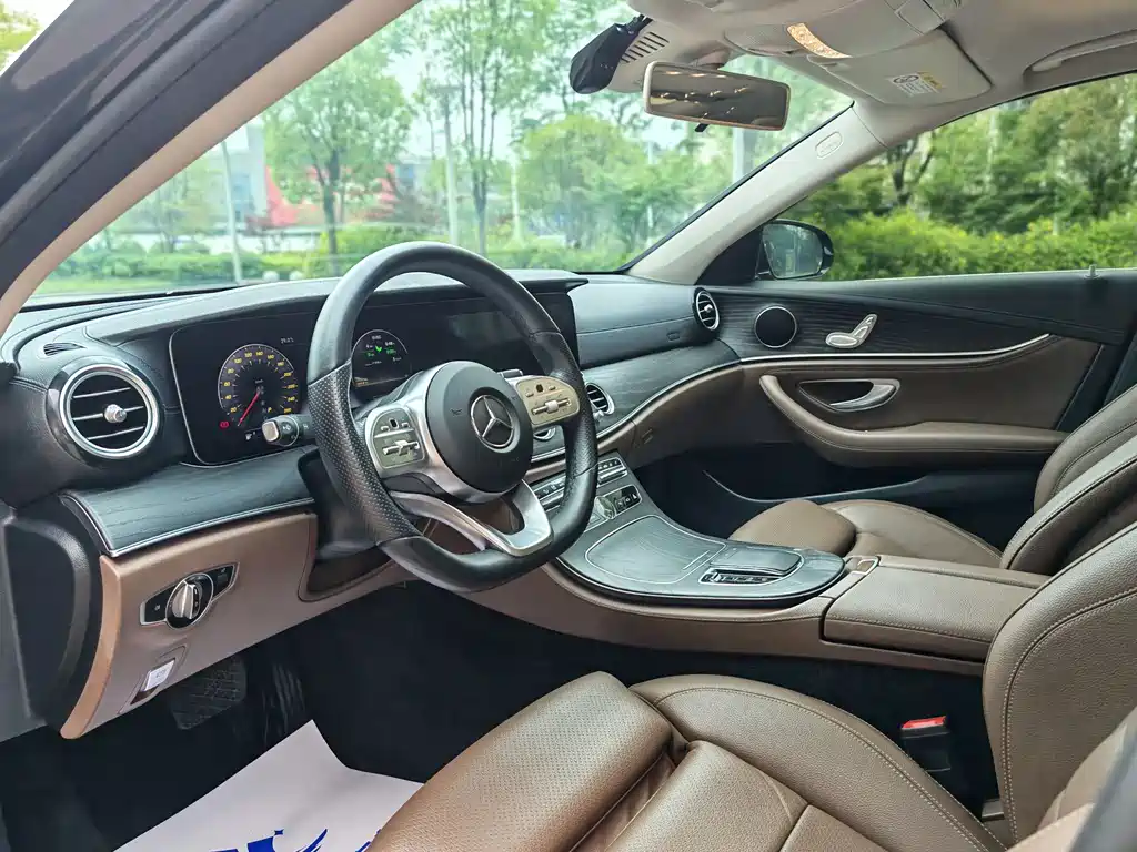 Mercedes-Benz E-Class 2019 — фото 4