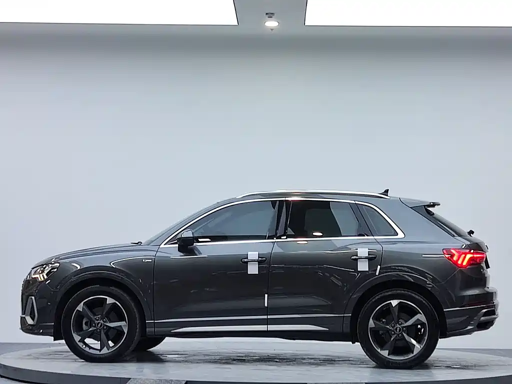 Audi Q3 2023