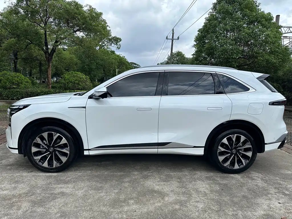 Changan CS75 PLUS 2025 — фото 7
