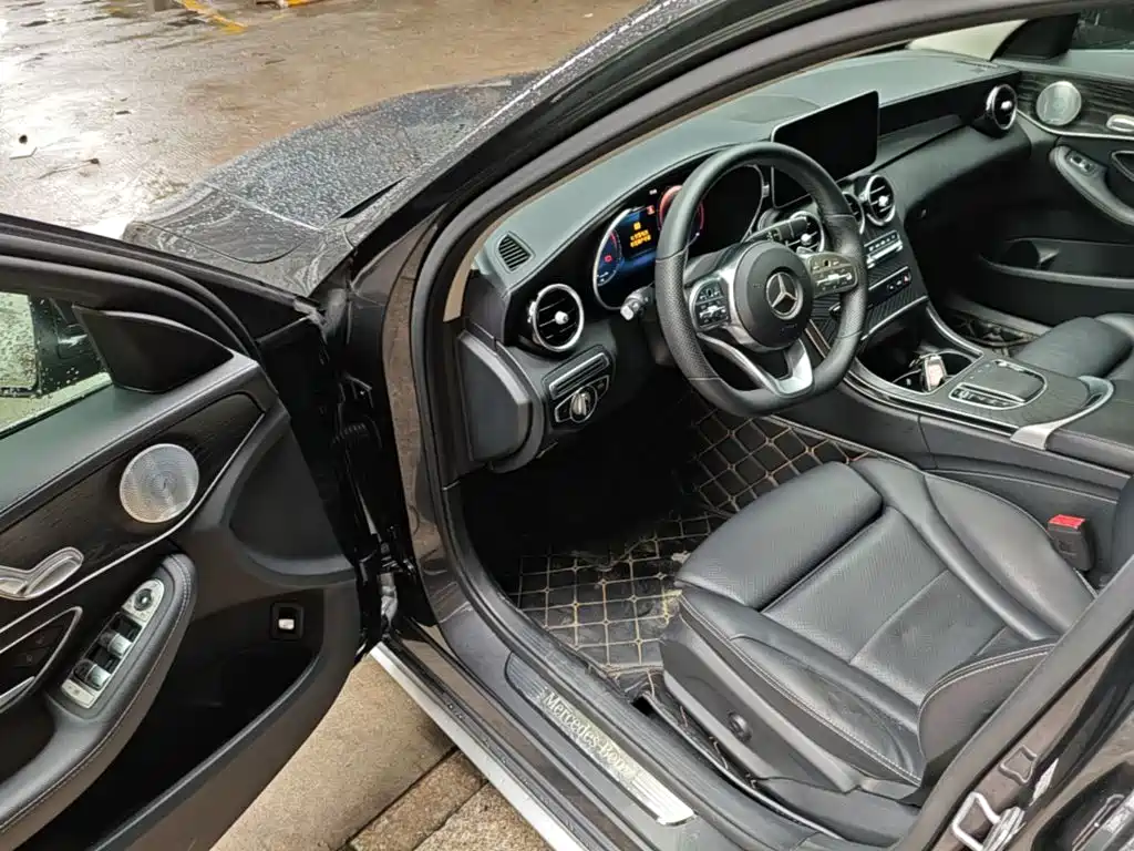 Mercedes-Benz C-Class 2021 — фото 16