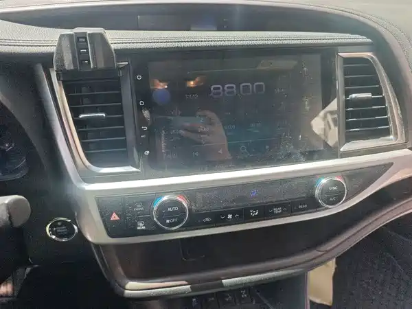 Toyota Highlander 2015