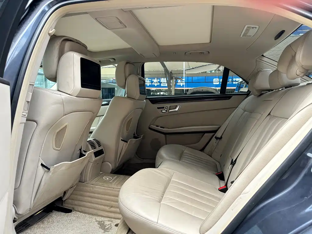 Mercedes-Benz E-Class 2014 — фото 12