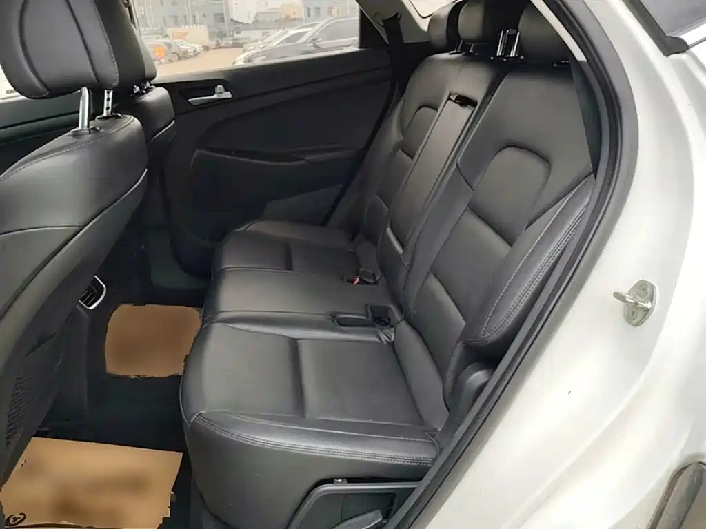 Hyundai Tucson 2018 — фото 17