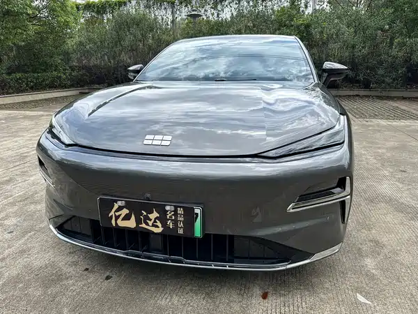 Geely Galaxy Starshine 8 2025