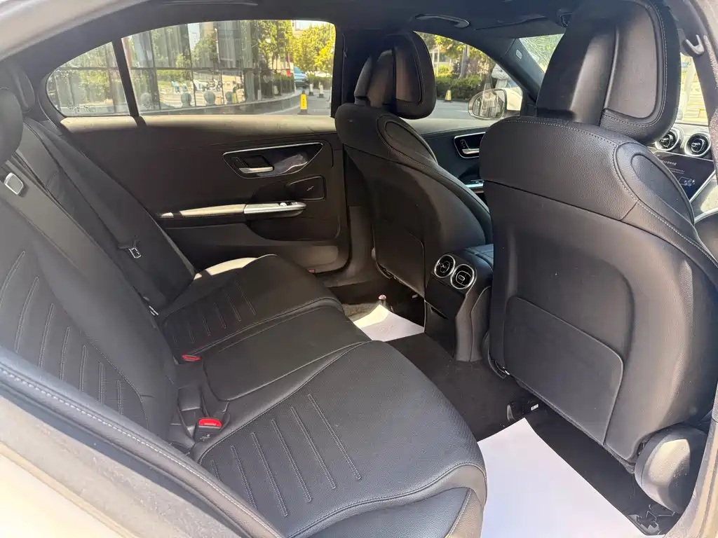 Mercedes-Benz C-Class 2023