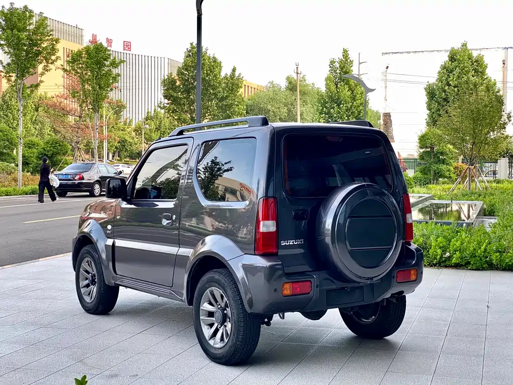 Suzuki Jimny 2015 — фото 7