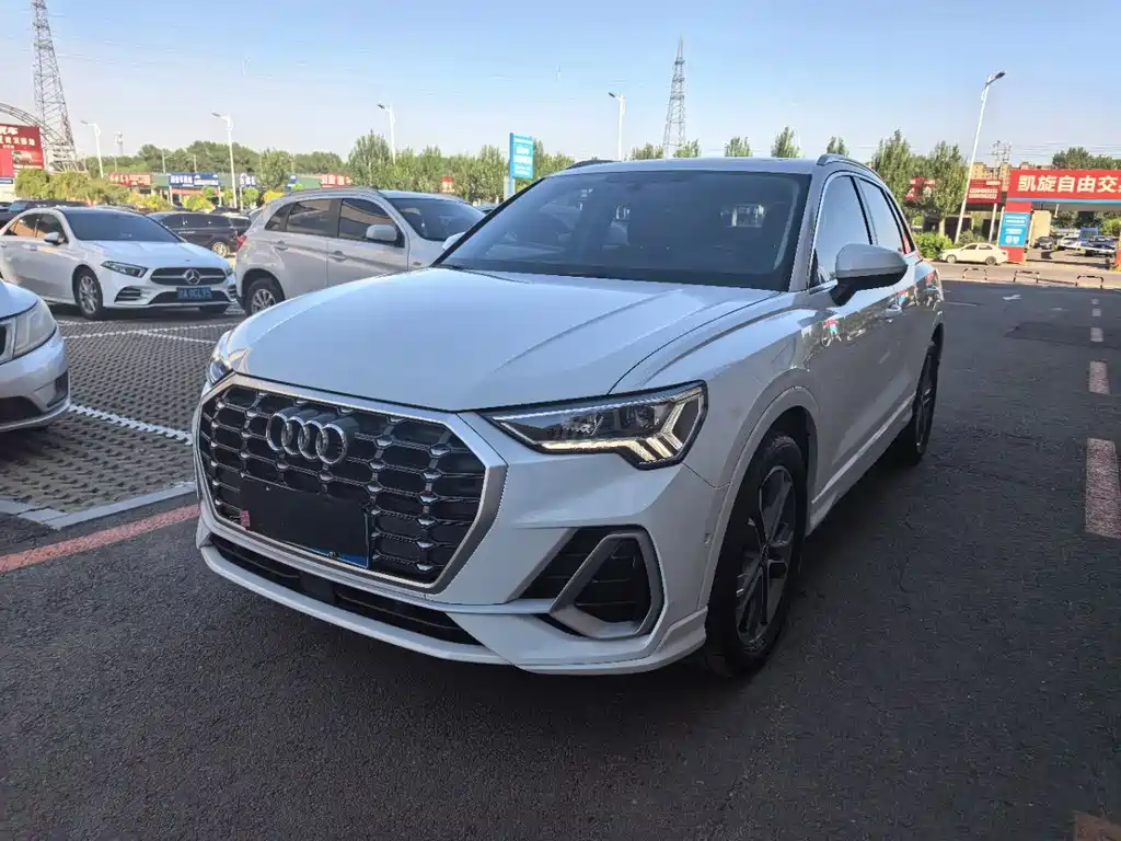 Audi Q3 2023