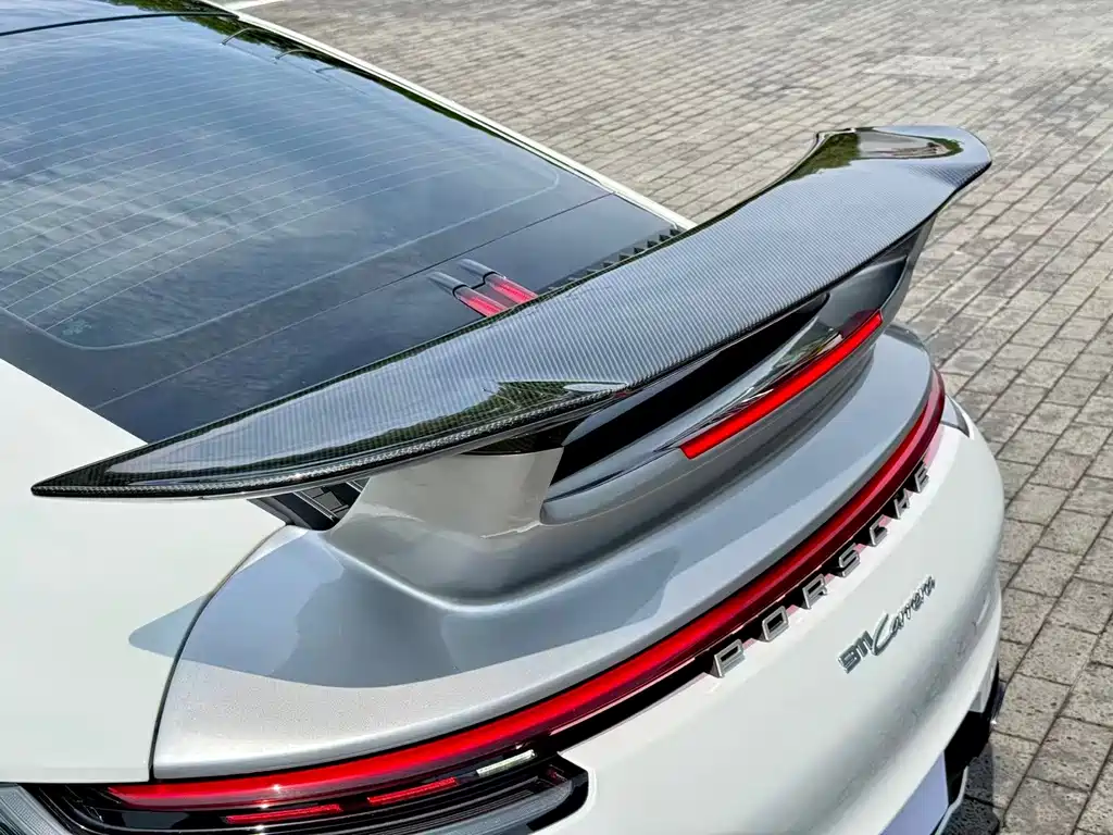 Porsche 911 2025 — фото 12