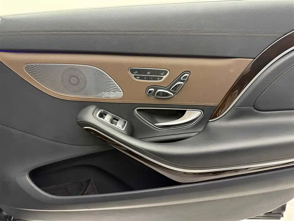 Mercedes-Benz S-Class 2016 — фото 17