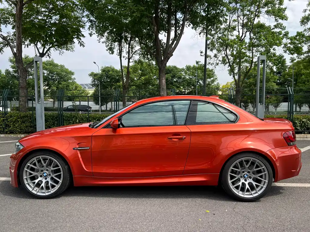 BMW 1 Series M 2012 — фото 7