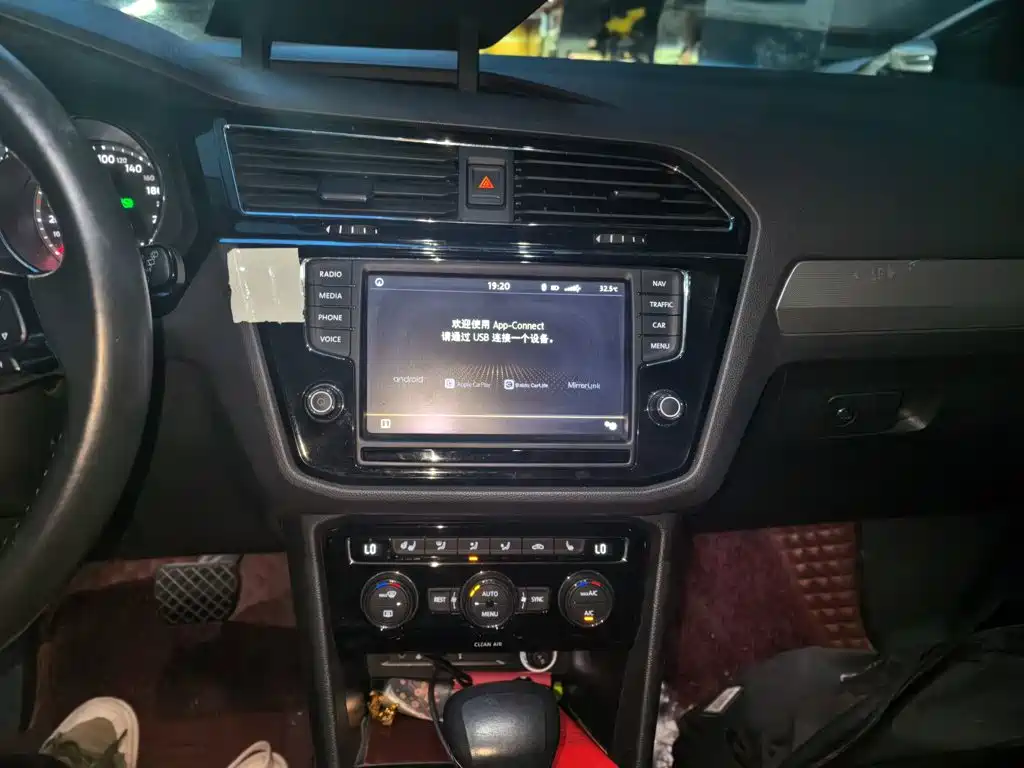 Volkswagen Tiguan L 2018 — фото 14