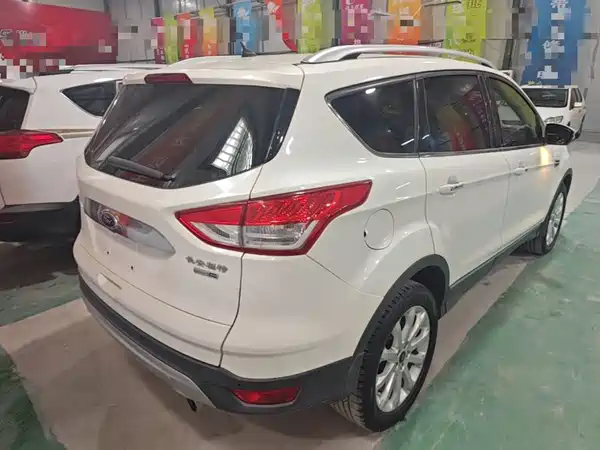 Ford Kuga 2015