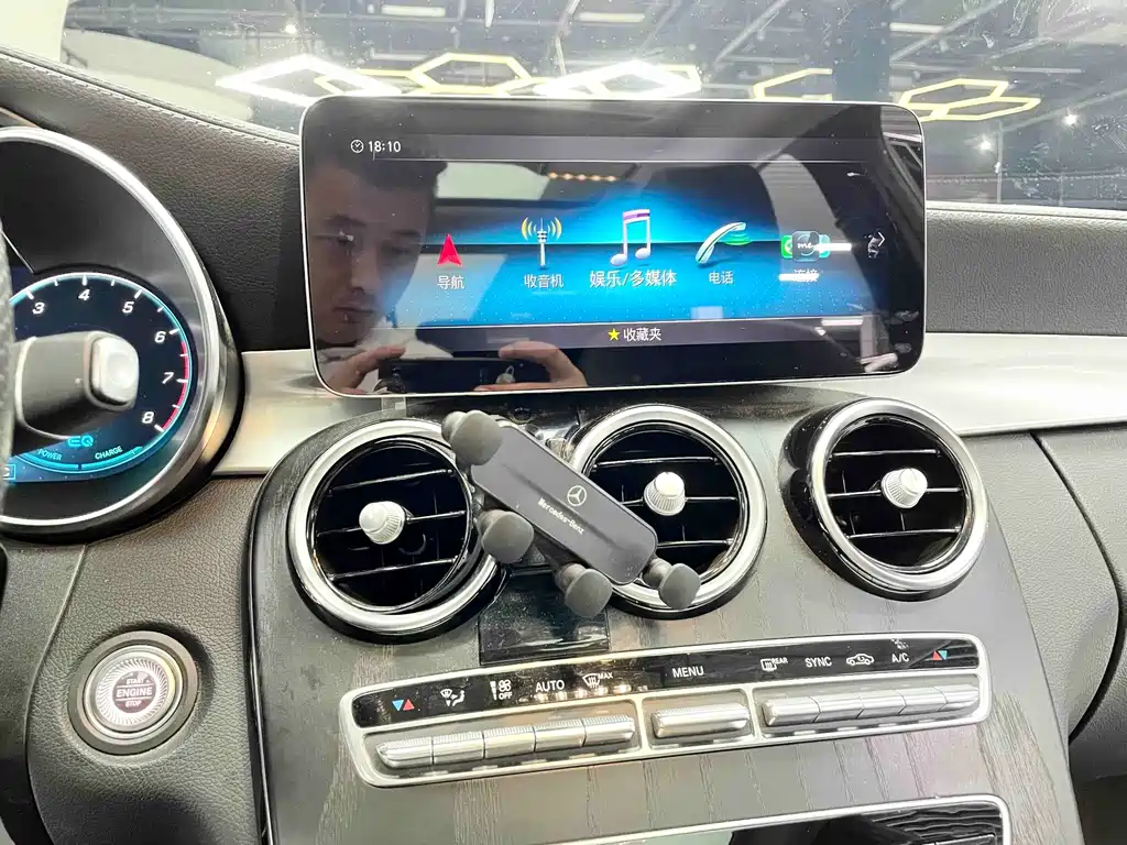 Mercedes-Benz C-Class 2022
