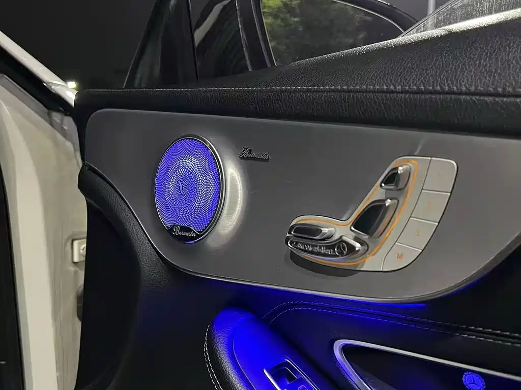 Mercedes-Benz C-Class 2019 — фото 6