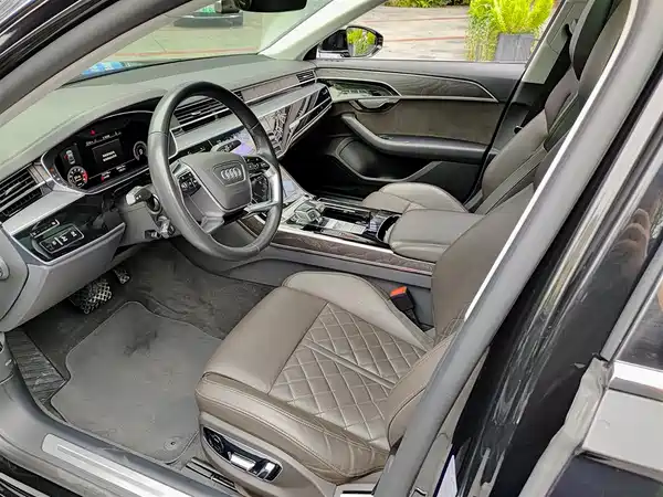 Audi A8 2021