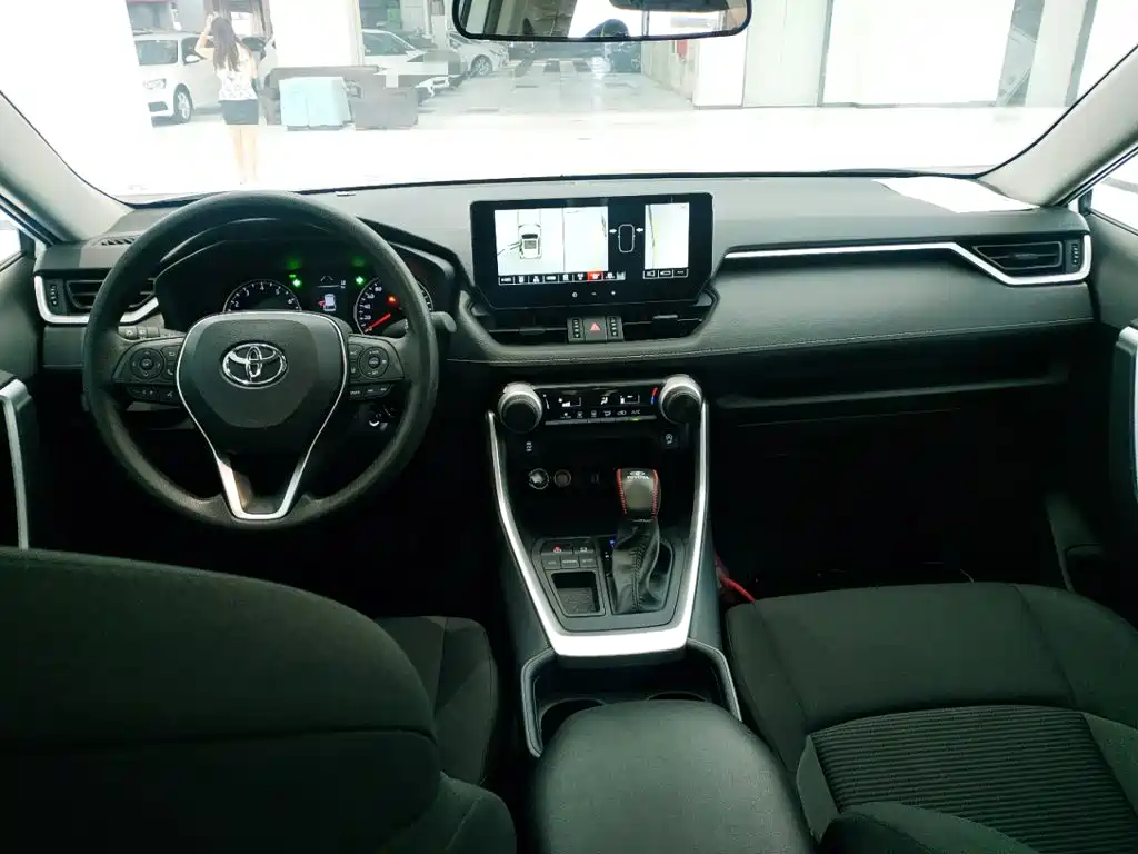 Toyota Wildlander 2024 — фото 10