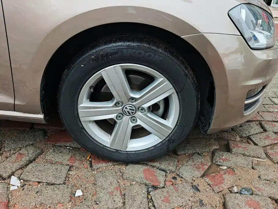 Volkswagen Golf 2014