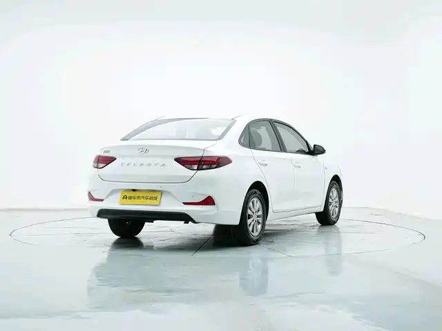 Hyundai Elantra 2021