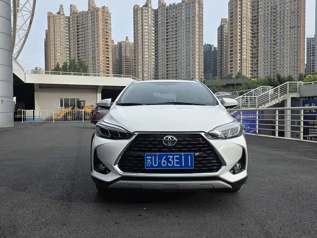 Toyota Yaris L 2023