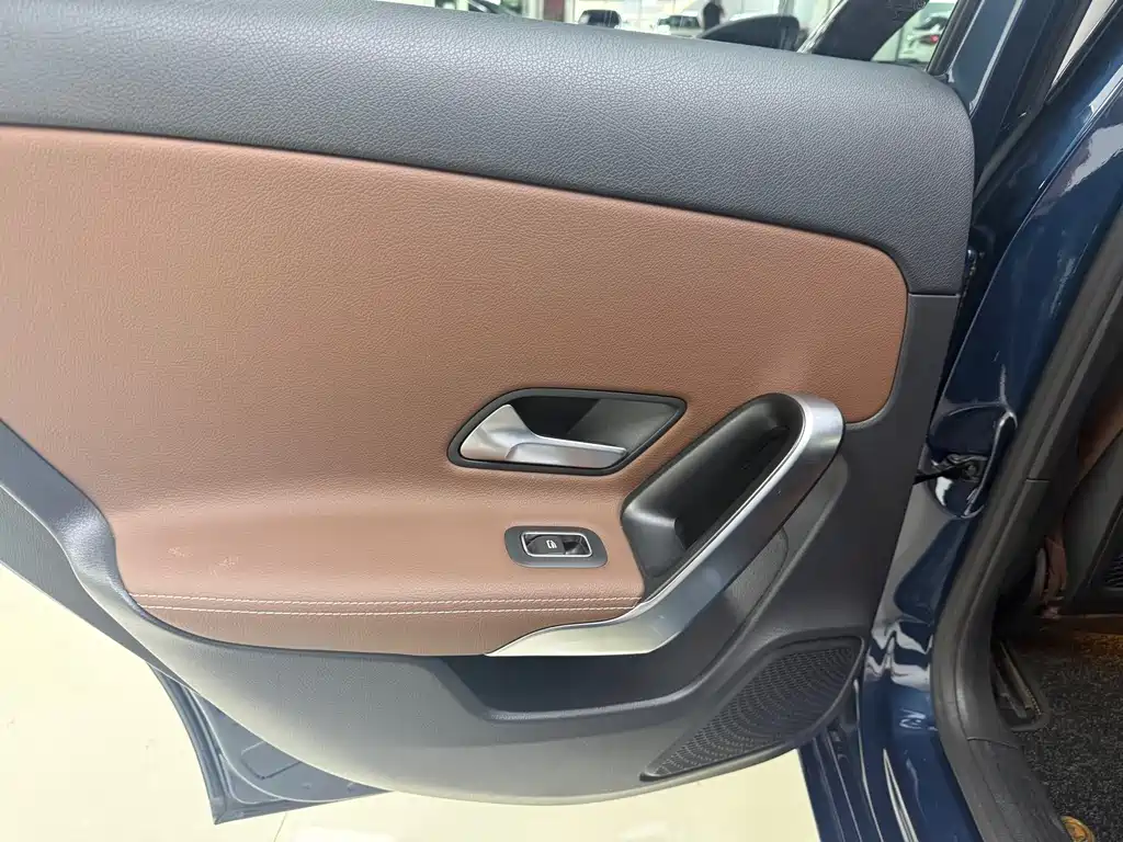 Mercedes-Benz A-Class 2020 — фото 27