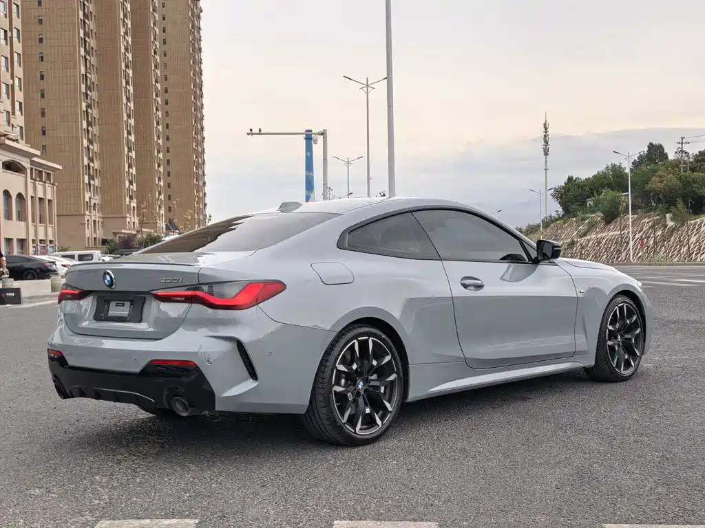 BMW 4 Series 2025