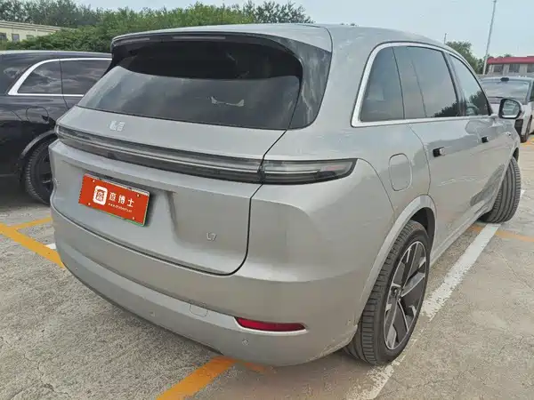 Li Auto L7 2025