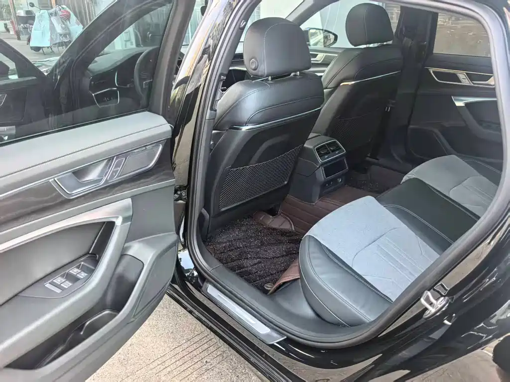 Audi A6L 2024