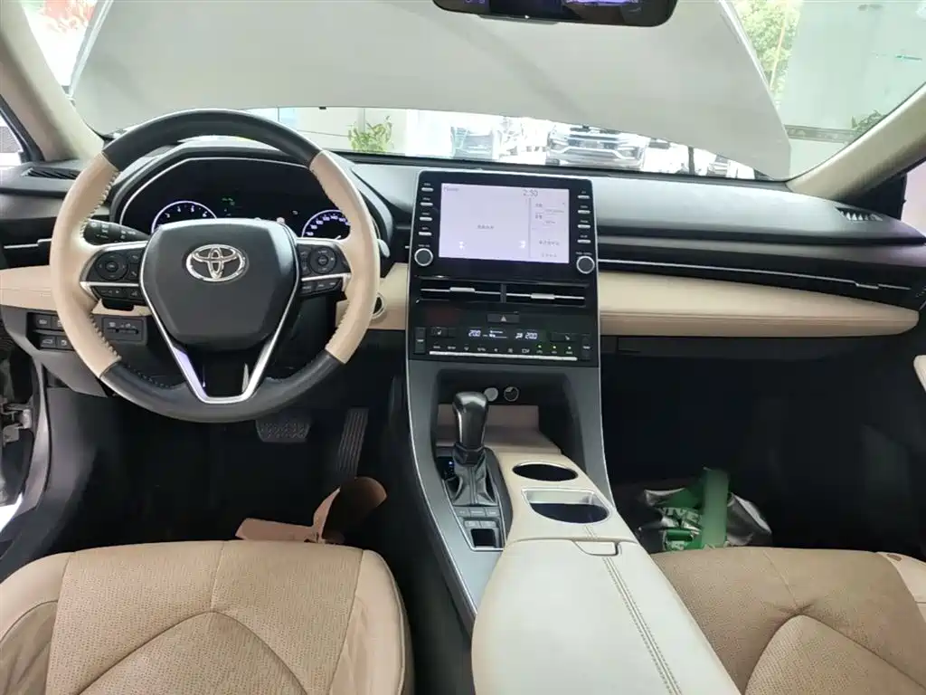 Toyota Avalon 2019 — фото 10