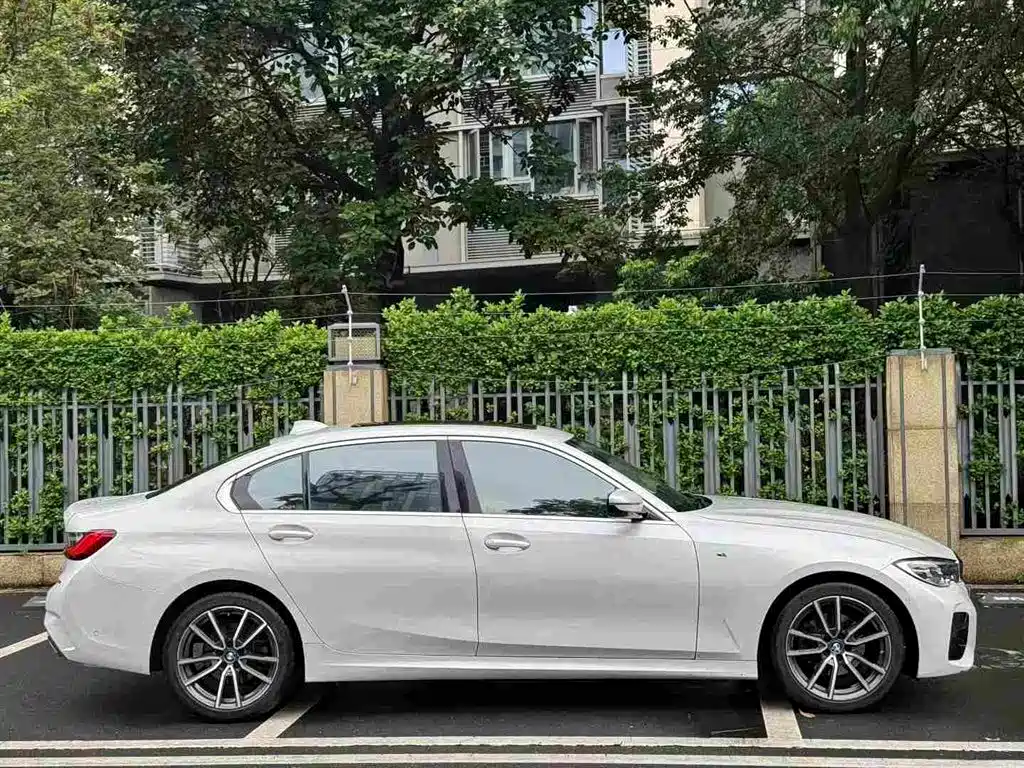 BMW 3 Series 2020