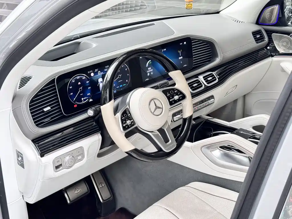Mercedes-Benz Maybach GLS 2022 — фото 10