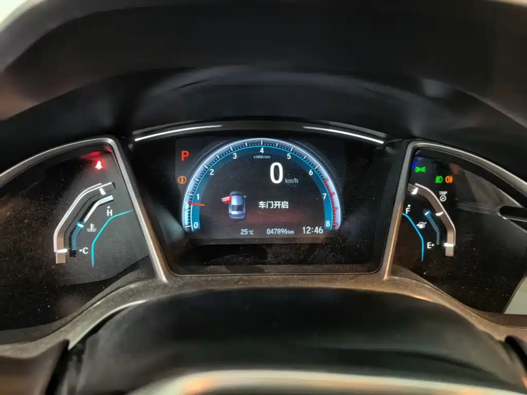 Honda Civic 2017 — фото 12