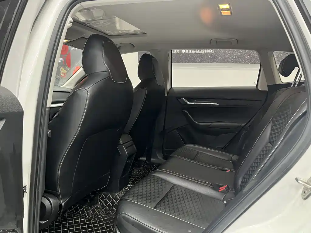 Skoda Kamiq 2020 — фото 10