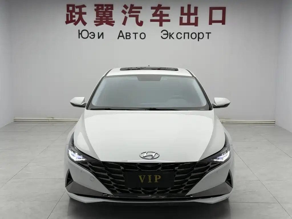 Hyundai Elantra 2023
