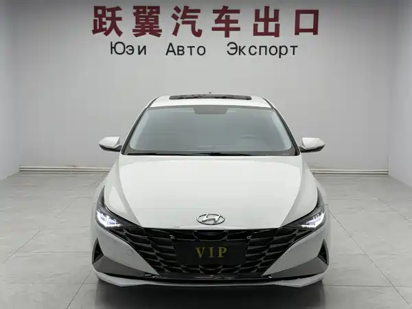 Hyundai Elantra 2023