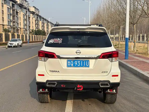Nissan Terra 2018