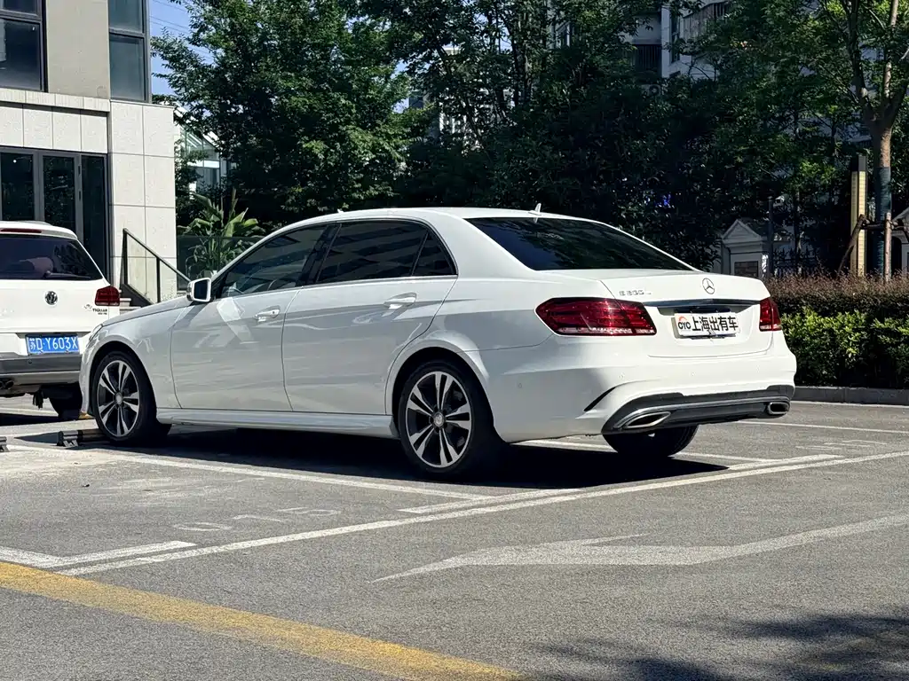 Mercedes-Benz E-Class 2015