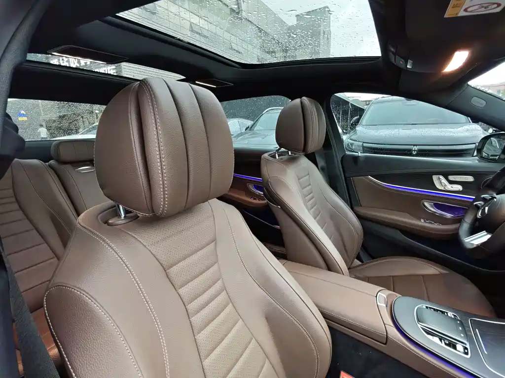 Mercedes-Benz E-Class 2021 — фото 17