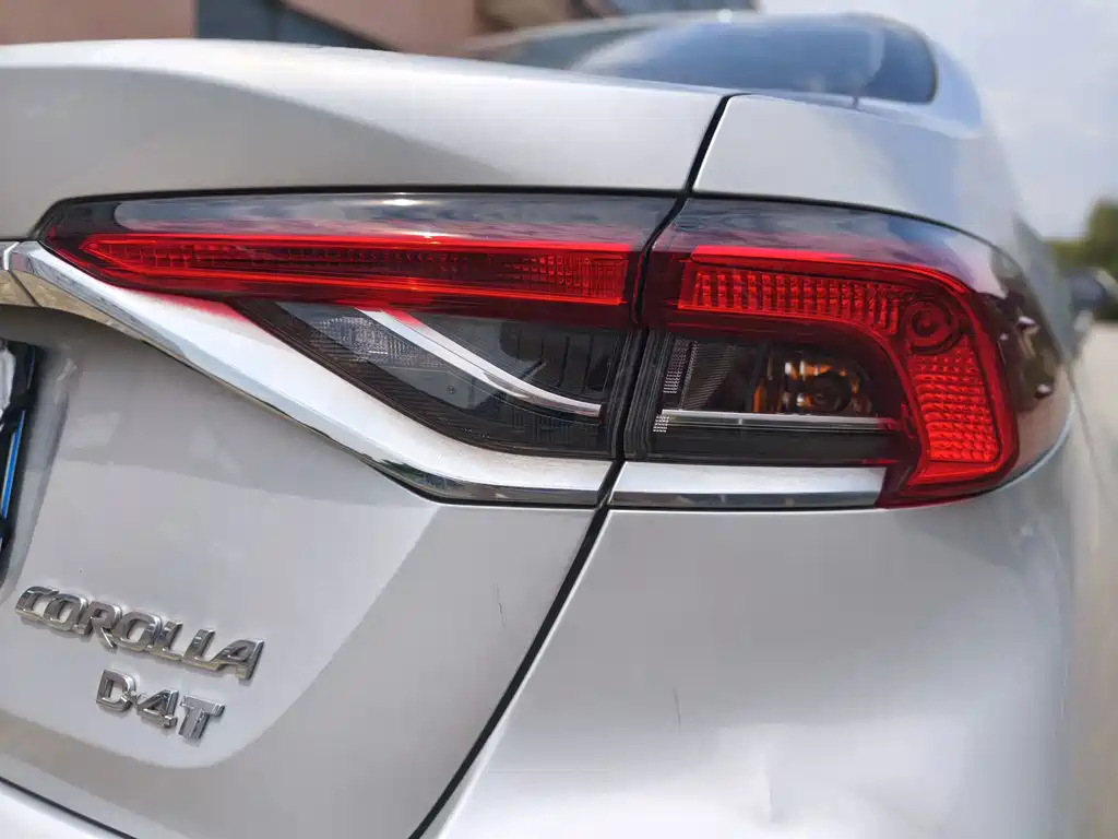Toyota Corolla 2021 — фото 18